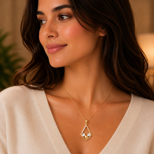 Leaf Diamond Gold Pendant