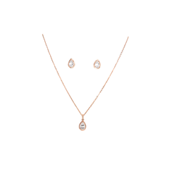 Light Drop Diamond Necklace Set in Gold