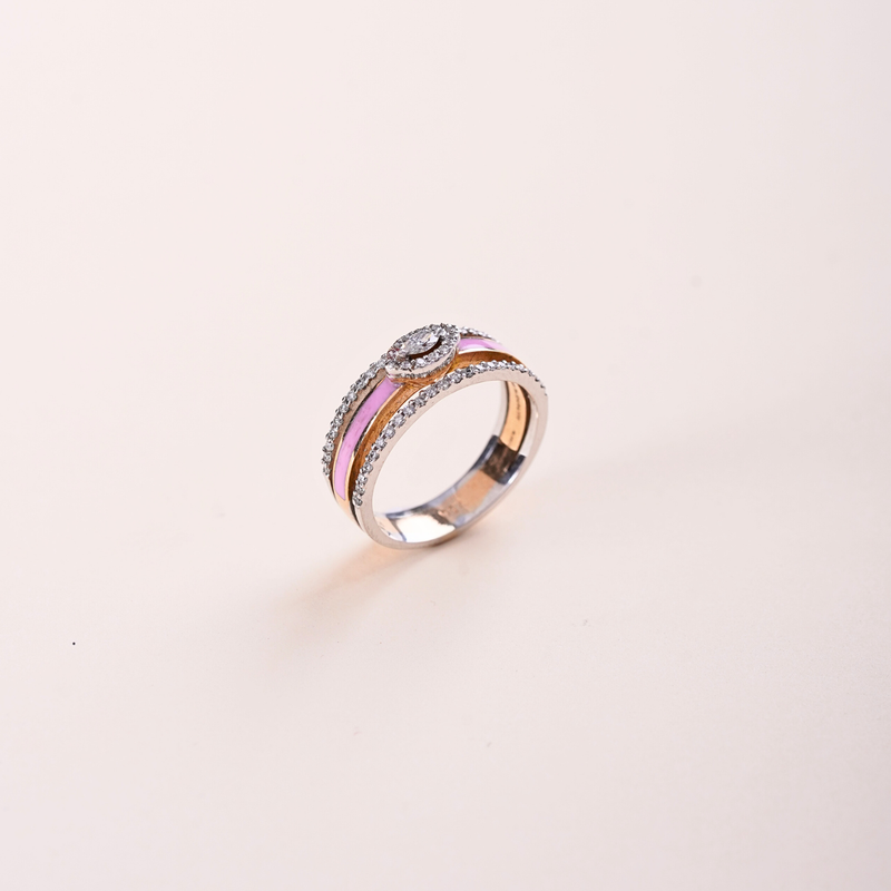 Elegant Dual-Tone Diamond Ring for Women