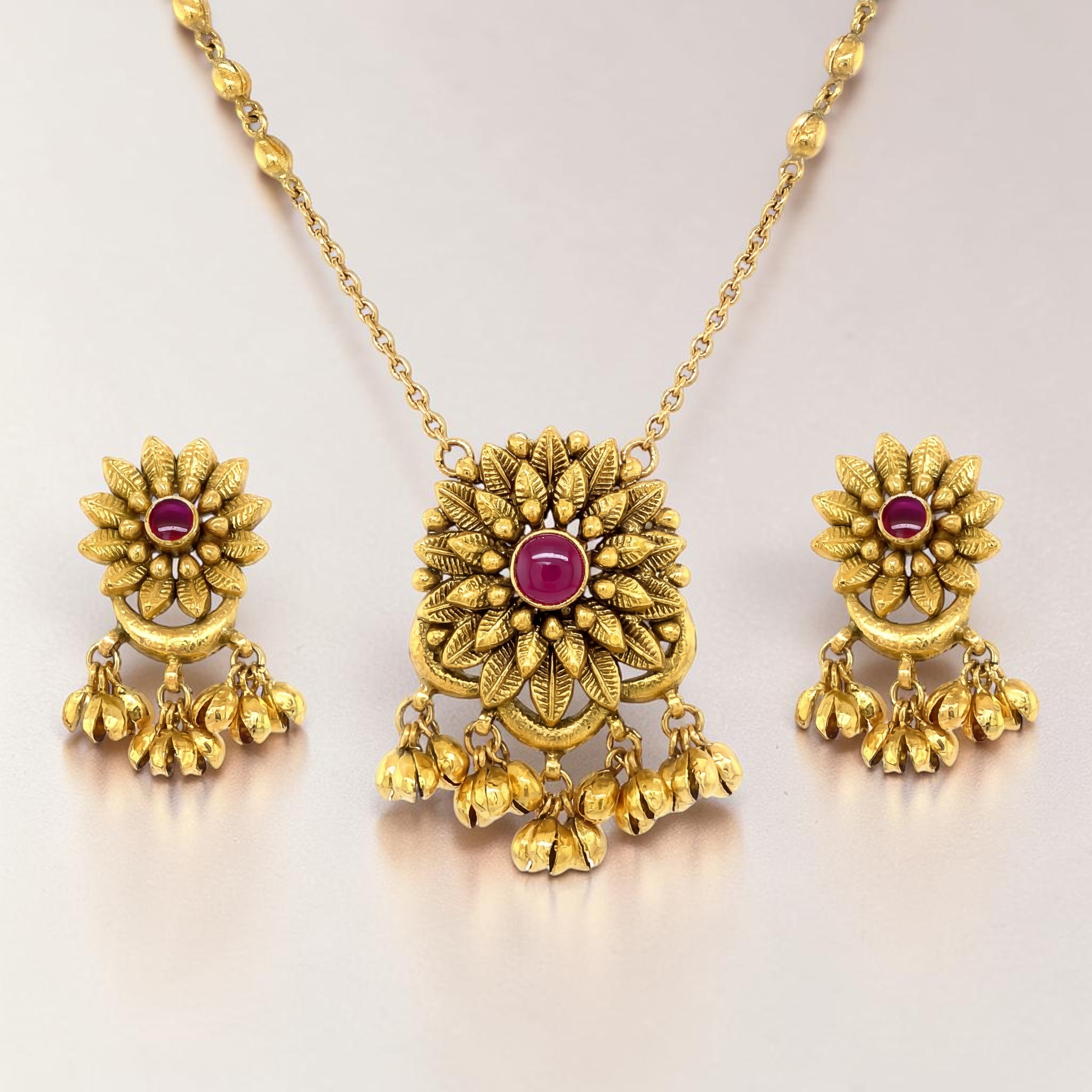 Antique Gold Floral Necklace Set with Ruby Stone