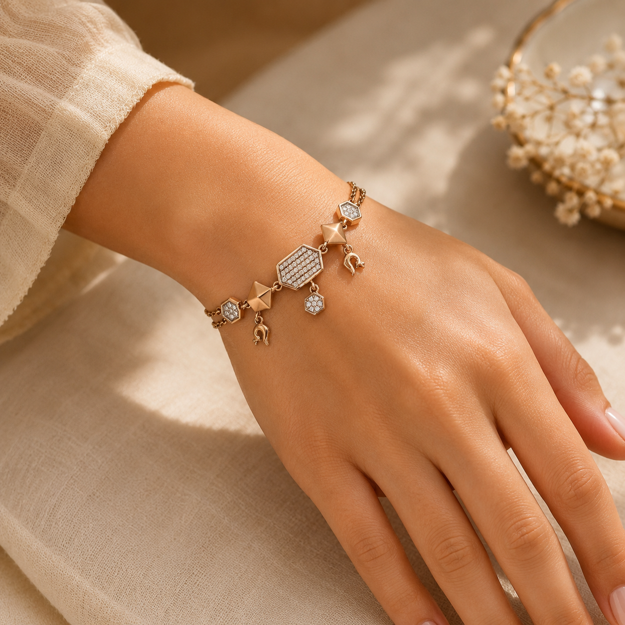 18KT Gold Bracelet for Gifting | Designer Look