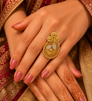 22KT Antique Gold Peacock Ring with Beaded Border