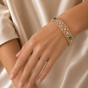 18KT Gold Emerald Lattice Diamond Bangle