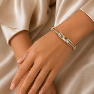 18KT Gold Radiance Diamond Designer Bangle