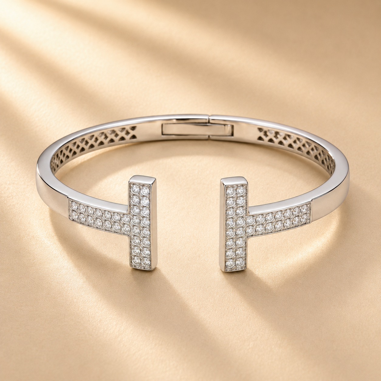 Open Diamond Bracelet in White Gold