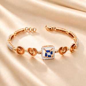 18KT Gold Bracelet with Heart Motifs | Designer Style