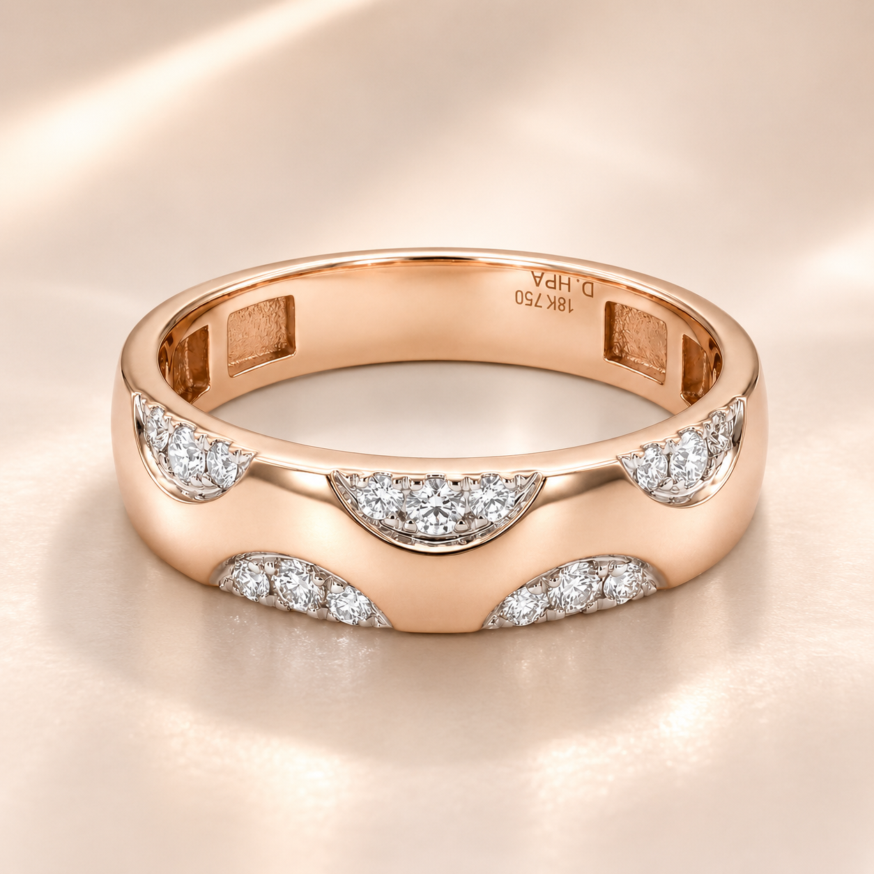 Diamond Pattern Gold Band Ring