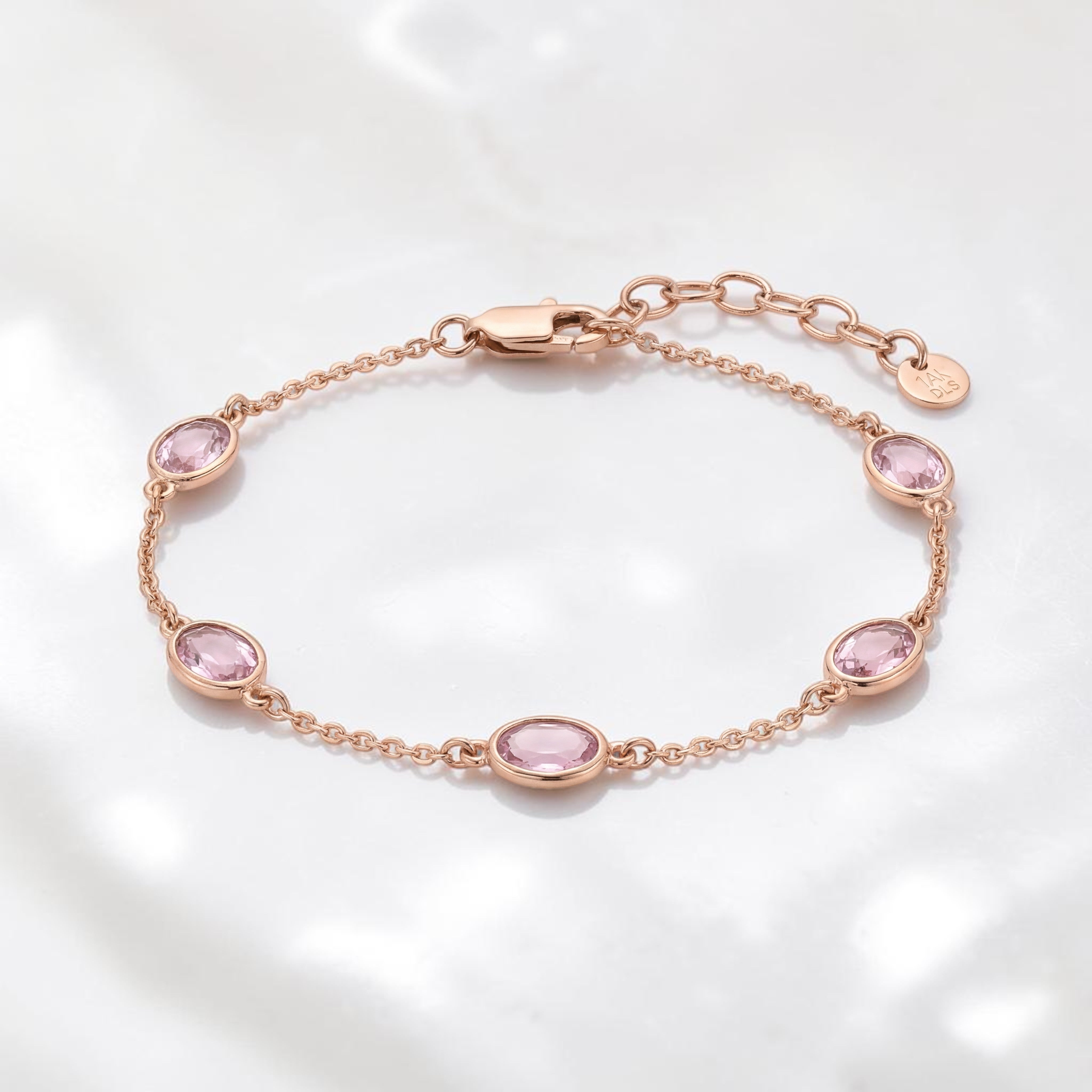18KT Gold Bracelet for Gifting | Oval Stone Style
