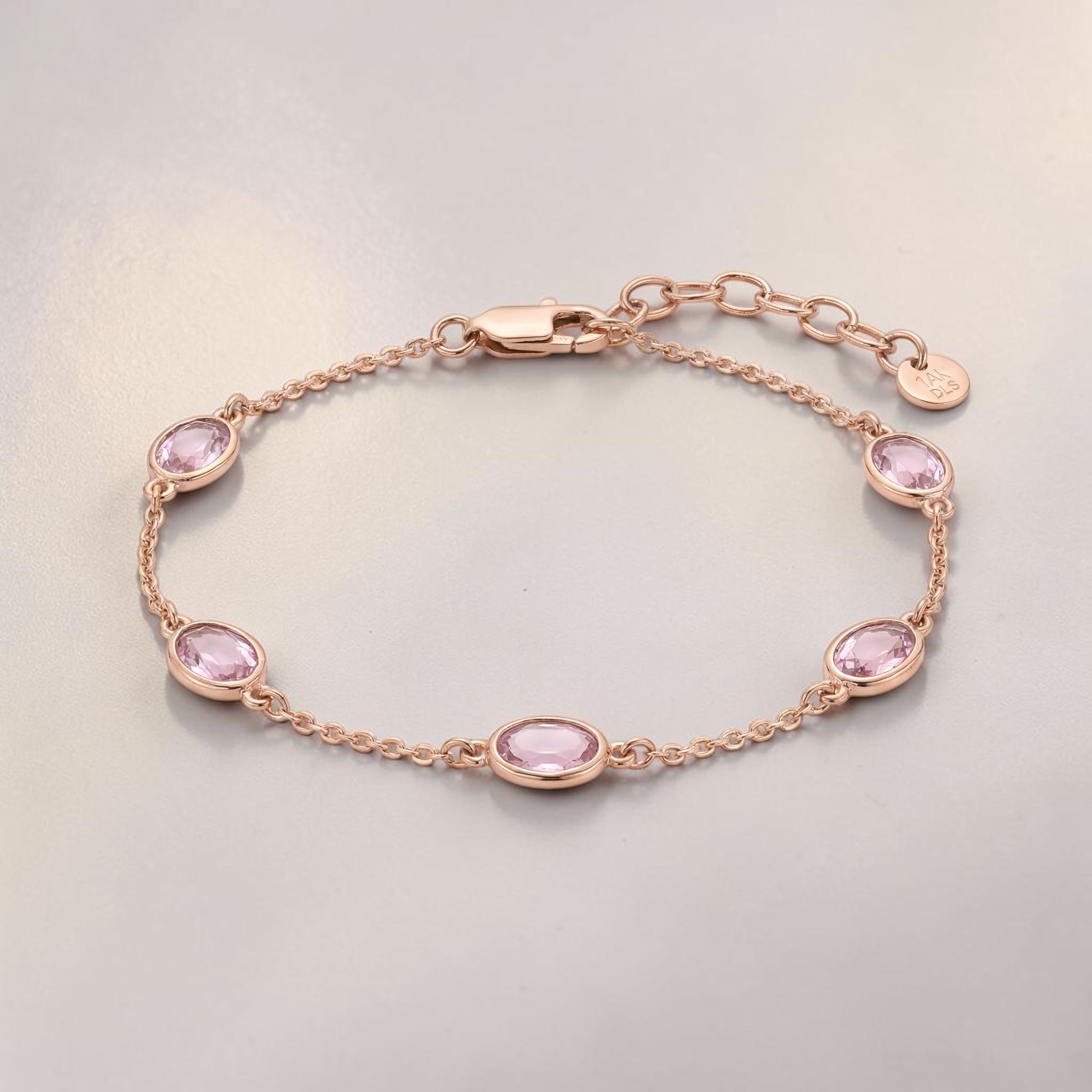 18KT Gold Bracelet for Gifting | Oval Stone Style