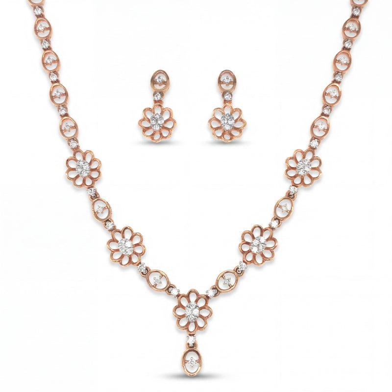 Diamond Floral Necklace Set in Gold