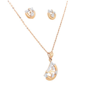18KT Dainty Rose Gold Pendant And Earrings Set