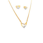 22KT Majestic Gold Pendant And Earrings Set