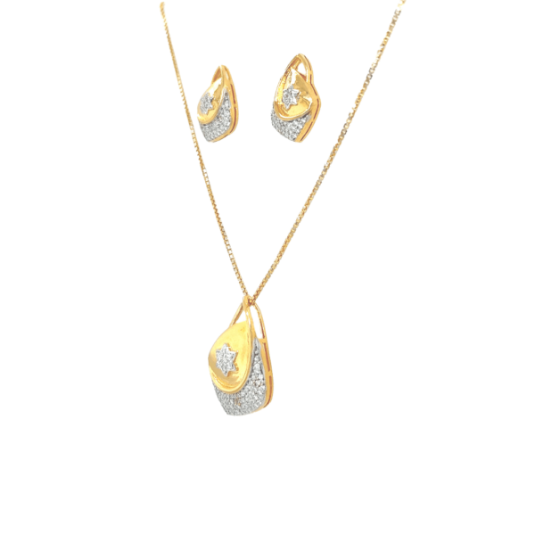 18k Gold  Diamond Pendent set | Pachchigar Jewellers