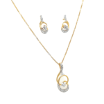 18KT Delicate diamond pendent set