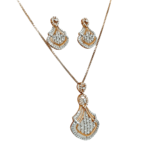 18k Radiant Diamond pendent set