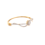 18KT Round Design Diamond Bracelet with Side Waves