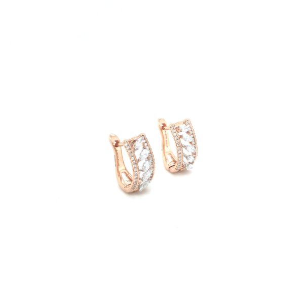 18KT Diamond Earring With Double Line Border