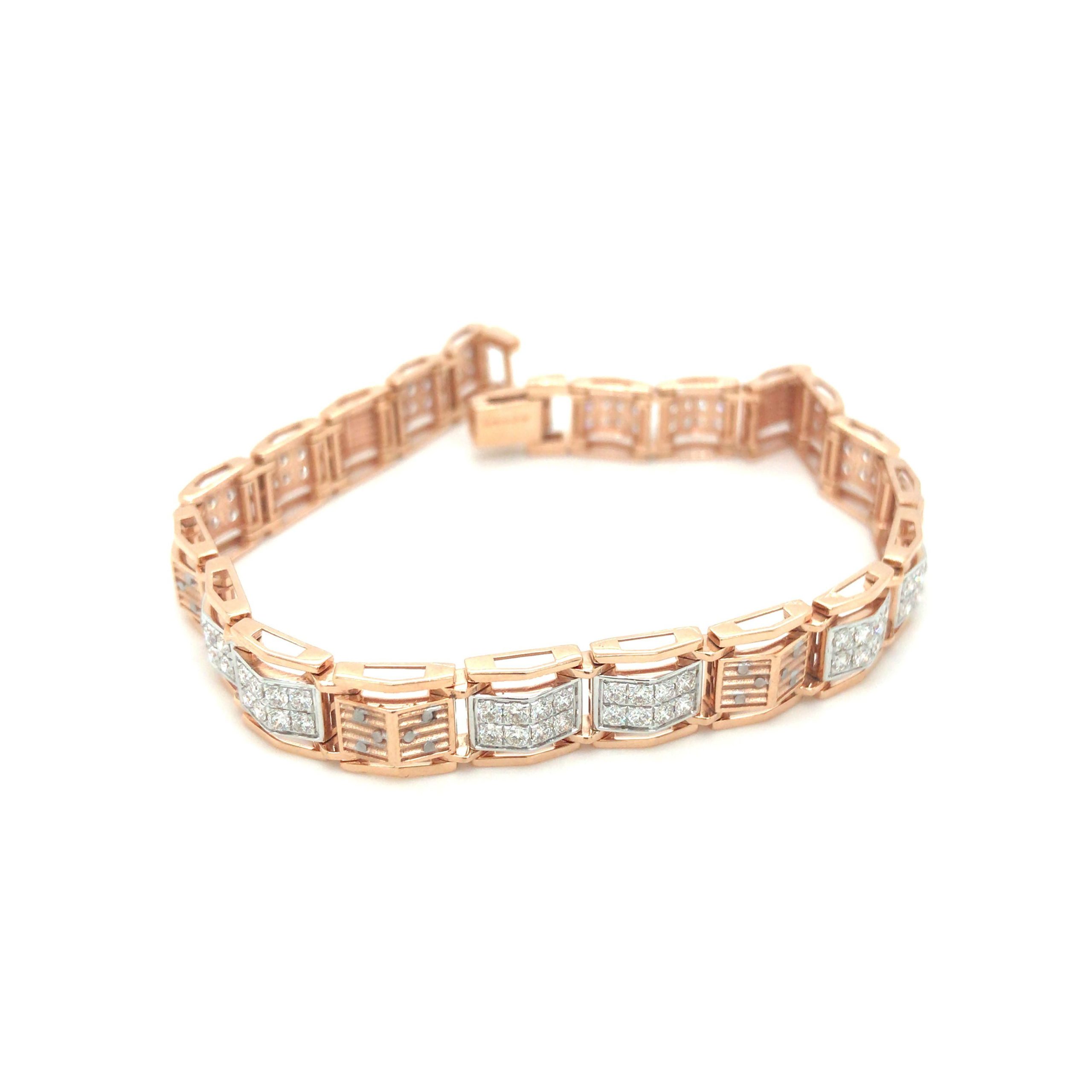 Solid Style Curb Link Design Men's Bracelet – Karizma Jewels