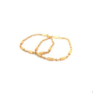 22KT kids bracelet is crafted for everyday elegance