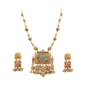 22K Yellow Gold Intricate Antique Gold Pendant Set