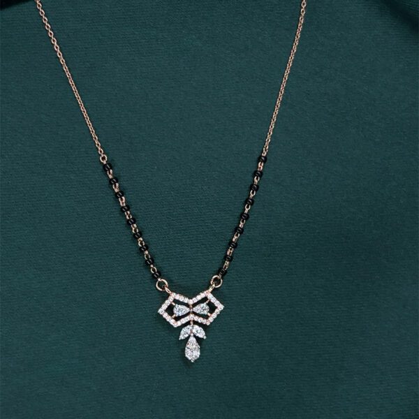 Elegant 18K Mangalsutra in Diamond - A Fusion of Tradition And Style