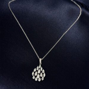 Dazzling Diamond Pendant Set for everyday elegance