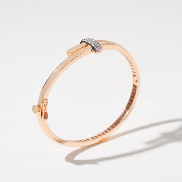 18K Rose Gold Diamond-Studded Minimal Bracelet