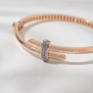 18K Rose Gold Diamond-Studded Minimal Bracelet